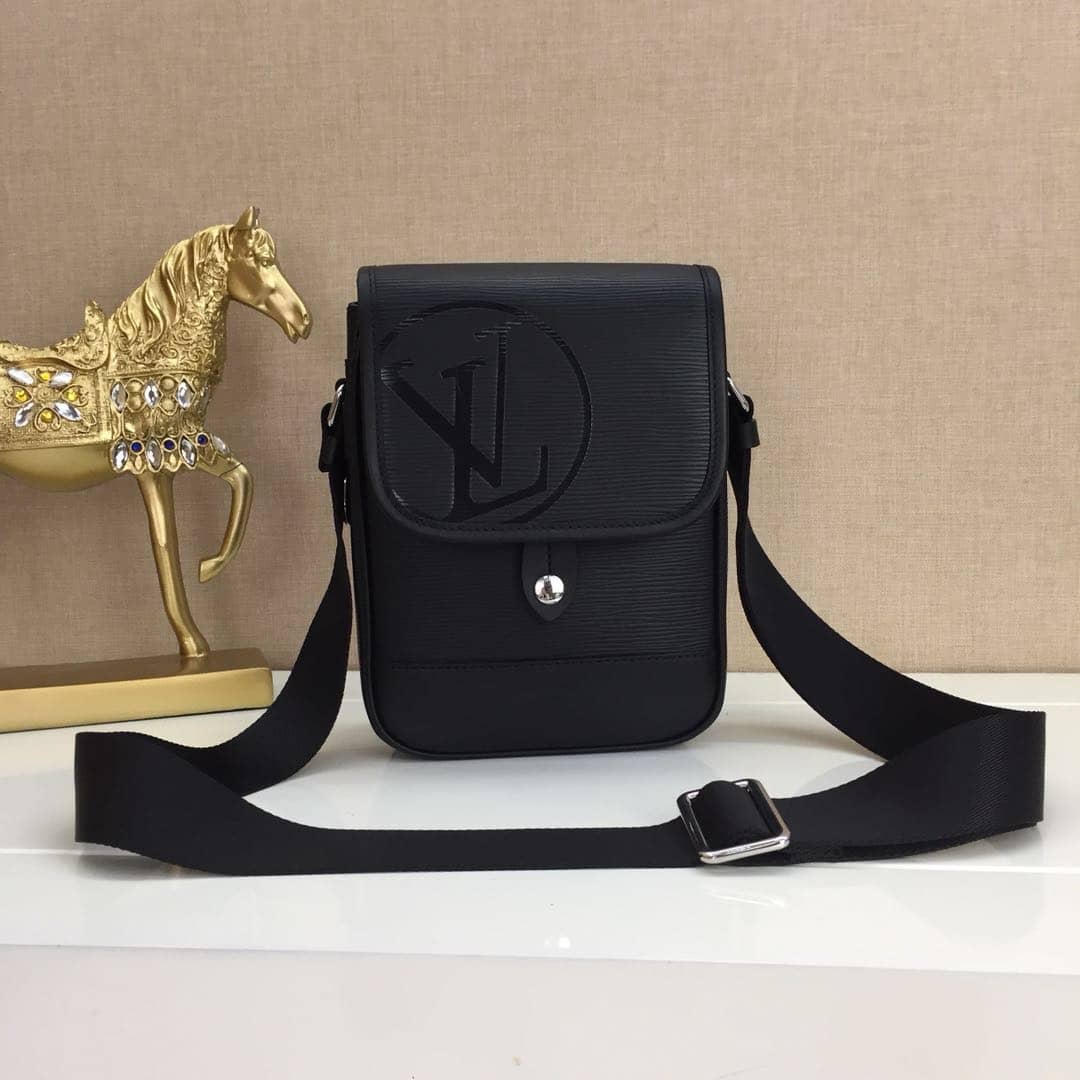 L0vis Vvtt0n EPI Downtown BB Replica Messenger Bag Black M53497
