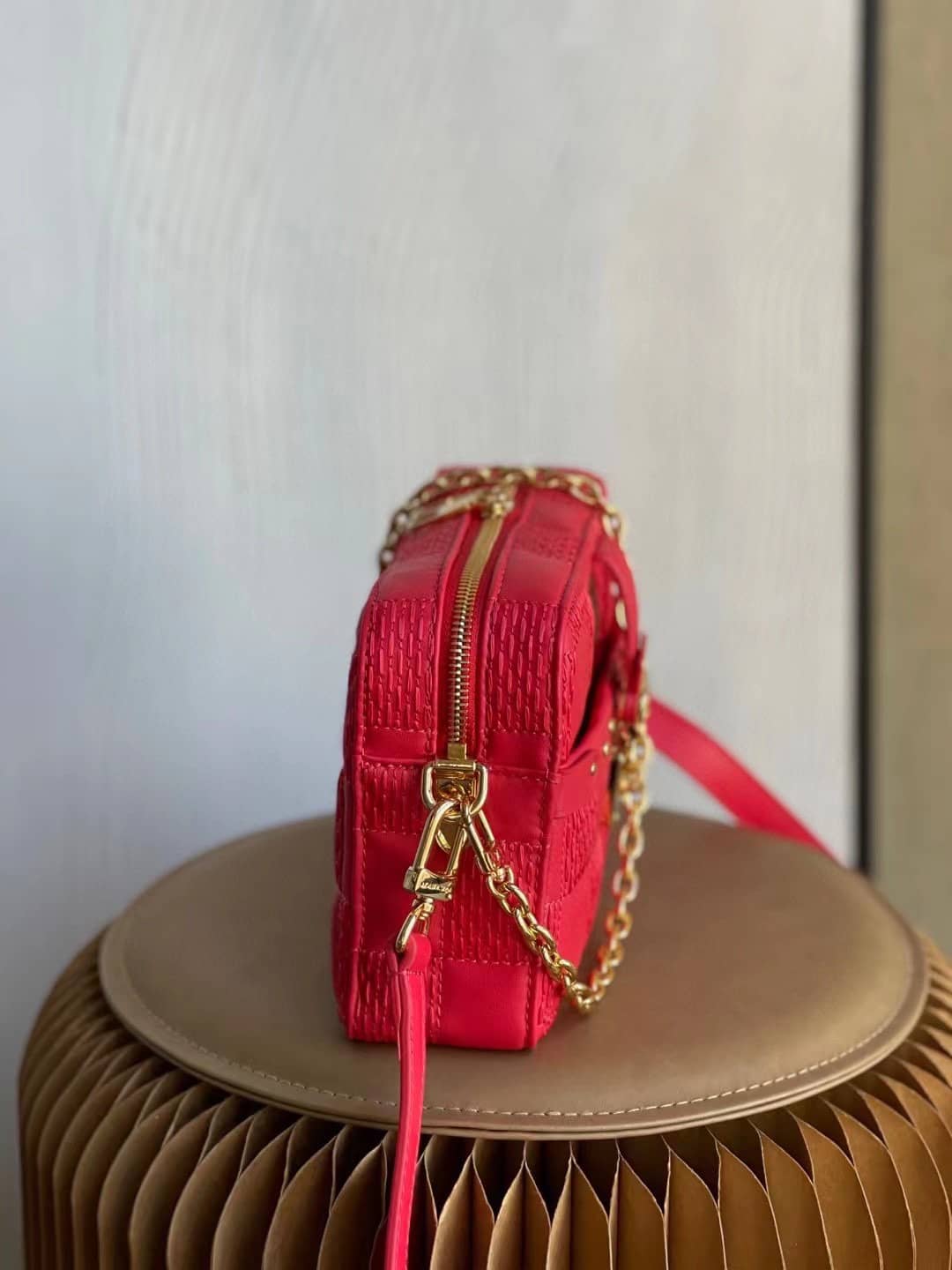 L0vis Vvtt0n Troca PM Red M59118 Replica Crossbody Bag