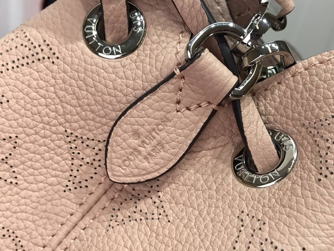 L0vis Vvtt0n Bella Mahina Magnolia Leather Replica Bag M57068