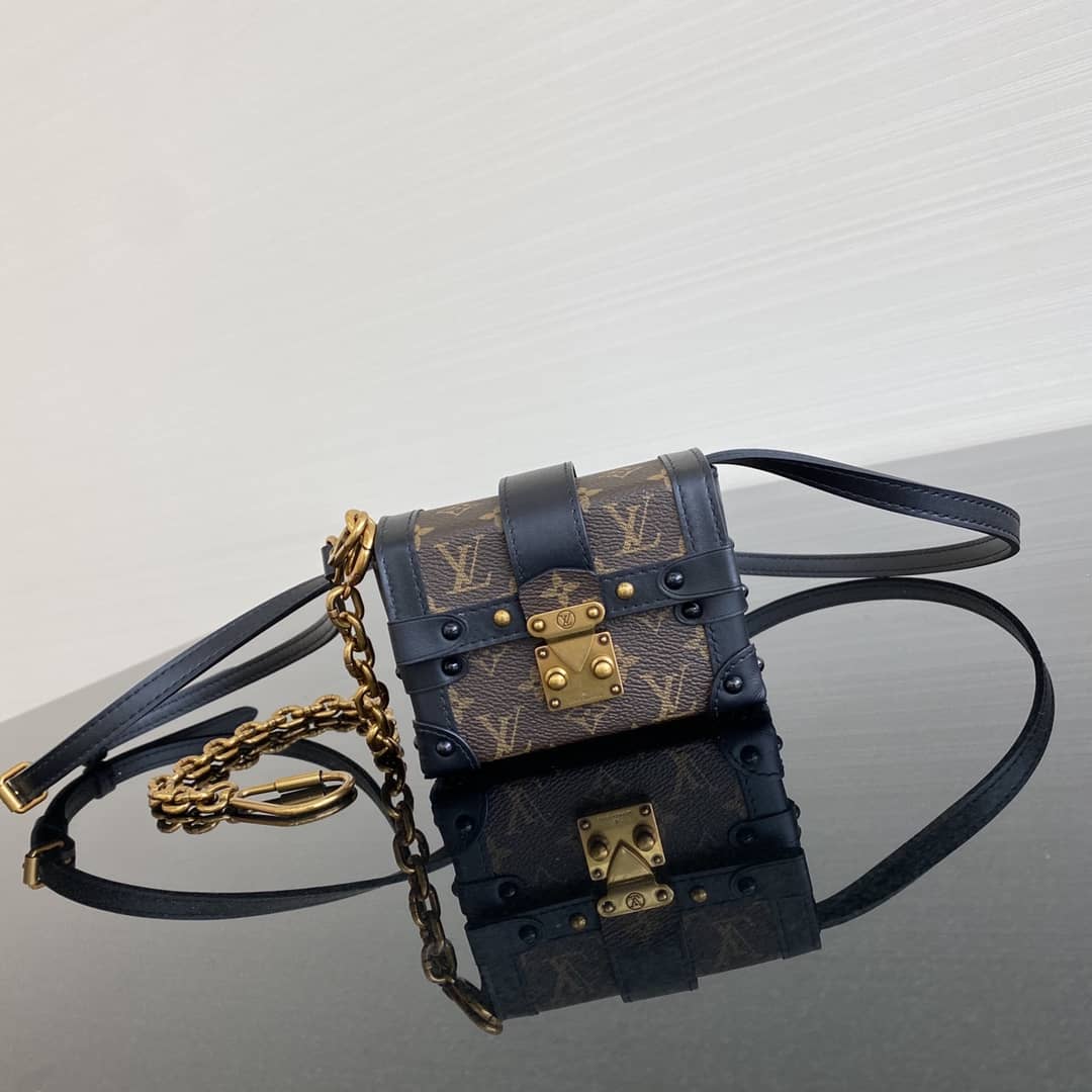 L0vis Vvtt0n Mini Trunk Monogram Canvas Key Chain Replica Bag 44188M