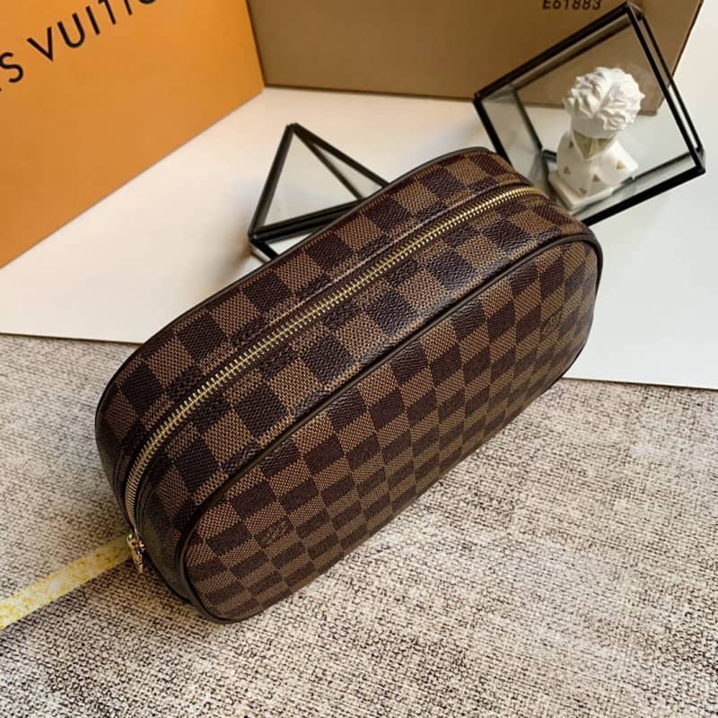 L0vis Vvtt0n Damier Ebene Canvas King Size Toiletry Bag Replica N47527