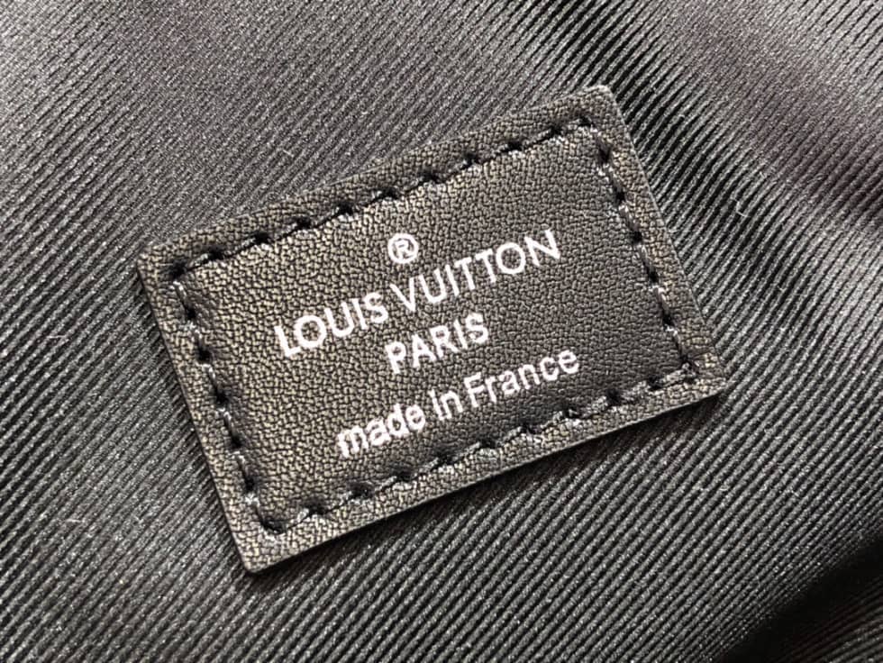 L0vis Vvtt0n Christopher Slim Taurillon Leather Black M58644 Replica Backpack