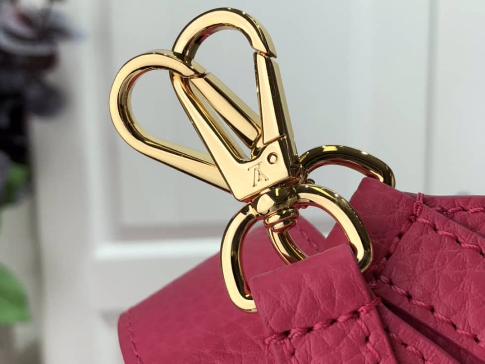 L0vis Vvtt0n Capucines Mini M59440 Replica Shoulder Bag