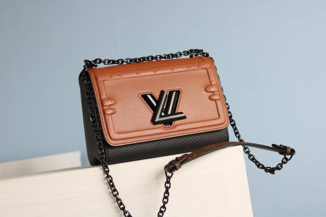 L0vis Vvtt0n Twist Epi Handbag Replica Brown M50320