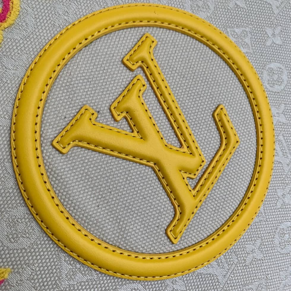 L0vis Vvtt0n OnTheGo MM M20815 Replica Tote
