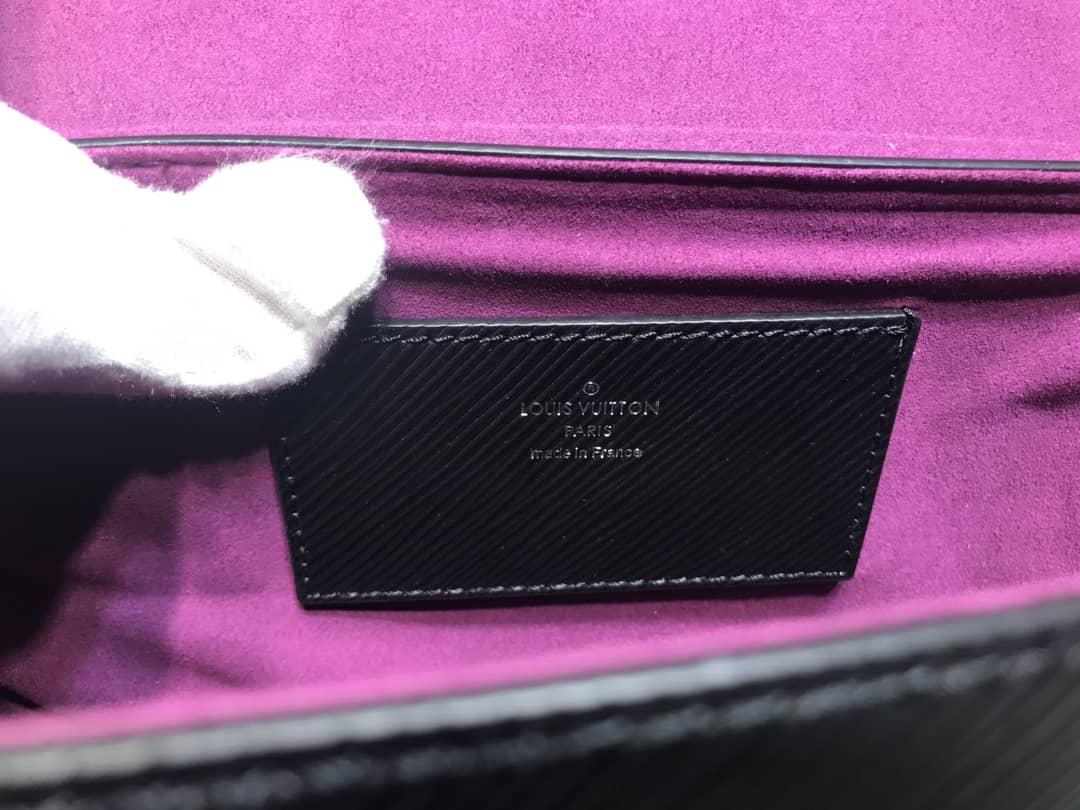 L0vis Vvtt0n Twist MM Bag Black M50296 Replica