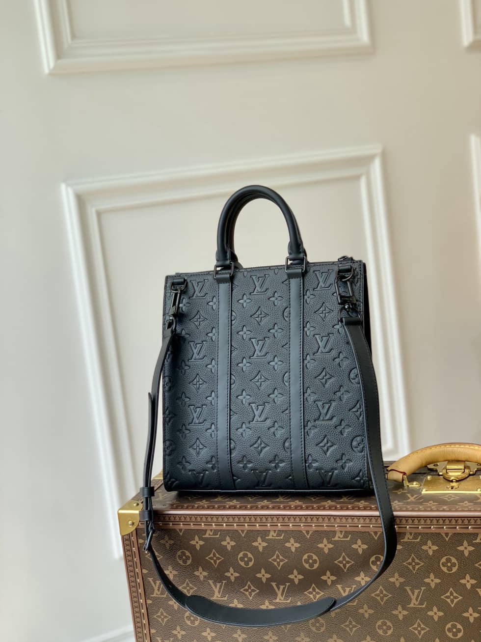 L0vis Vvtt0n Sac Plat Cross Taurillon Monogram M59960 Replica Shoulder Bag