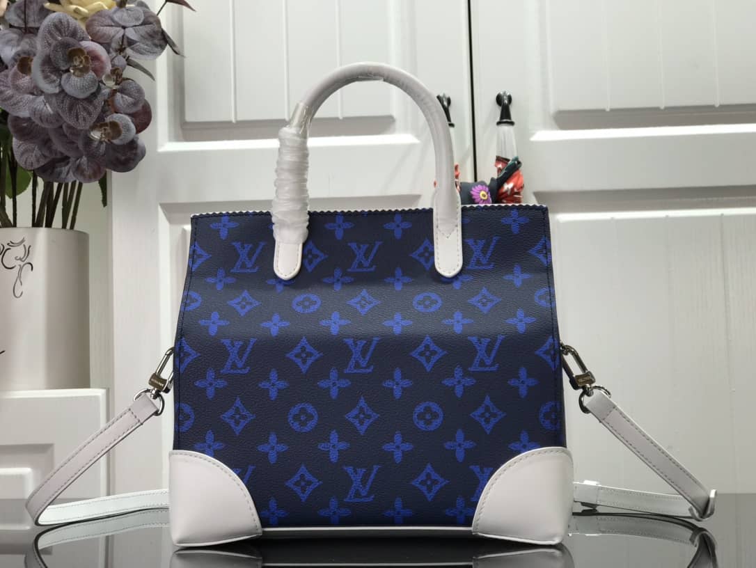 L0vis Vvtt0n Vintage Litter Bag Monogram Canvas Everyday Signature Replica