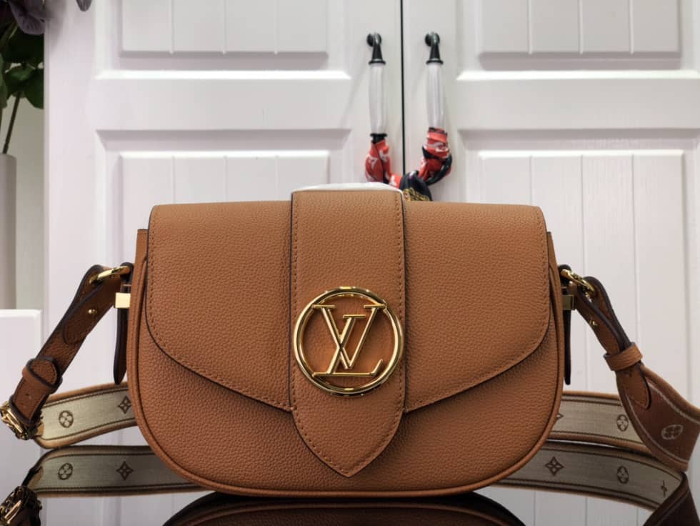 L0vis Vvtt0n Pont 9 Soft MM Grained Calfskin Brown M58967 Replica Crossbody Bag
