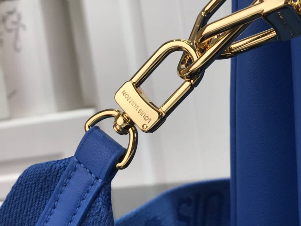 L0vis Vvtt0n Embossed Lambskin Coussin PM Blue M58628 Replica Shoulder Bag