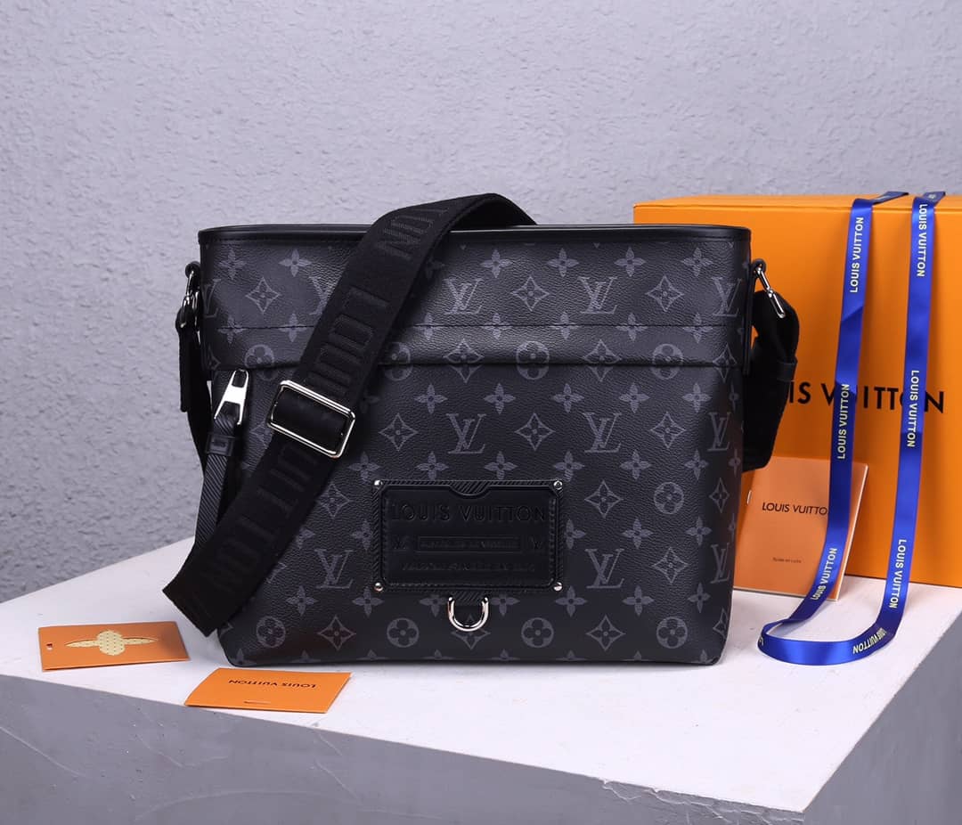 L0vis Vvtt0n Besace Zippée Monogram MM Bag Replica Black M45214