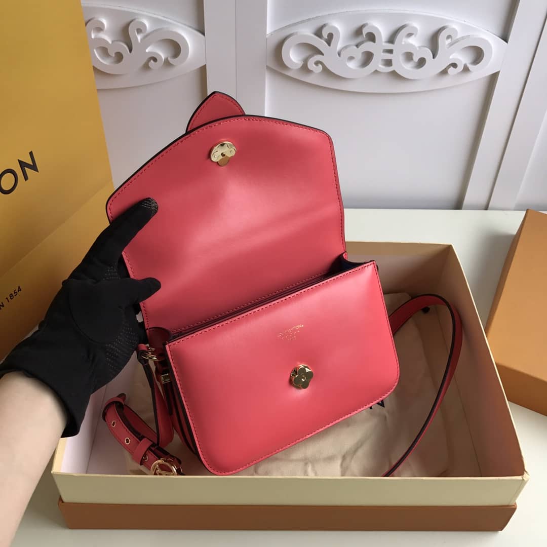 L0vis Vvtt0n Pont9 Neuf Leather Replica Shoulder Bag Red M55948