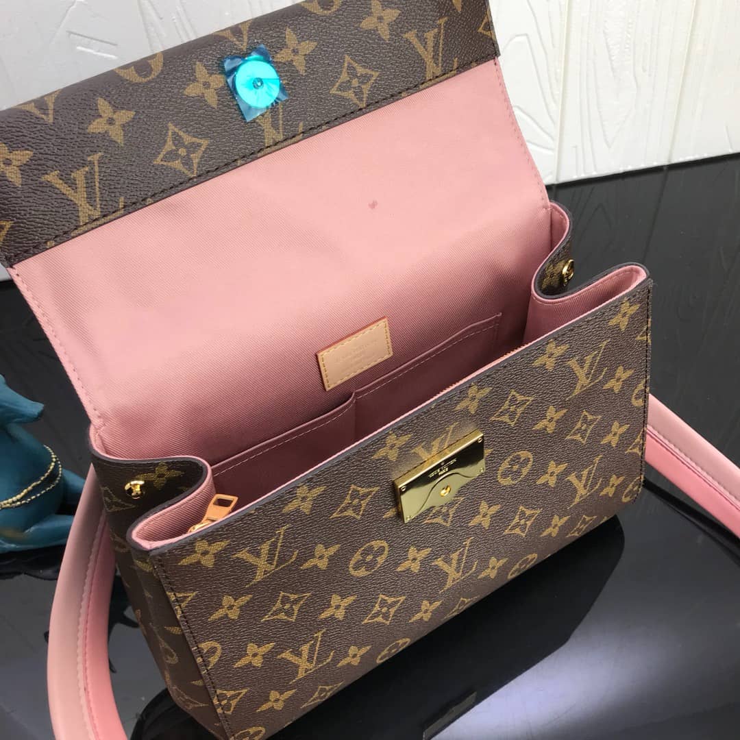 L0vis Vvtt0n Cluny BB Monogram Canvas Shoulder Bag Replica Pink M42738