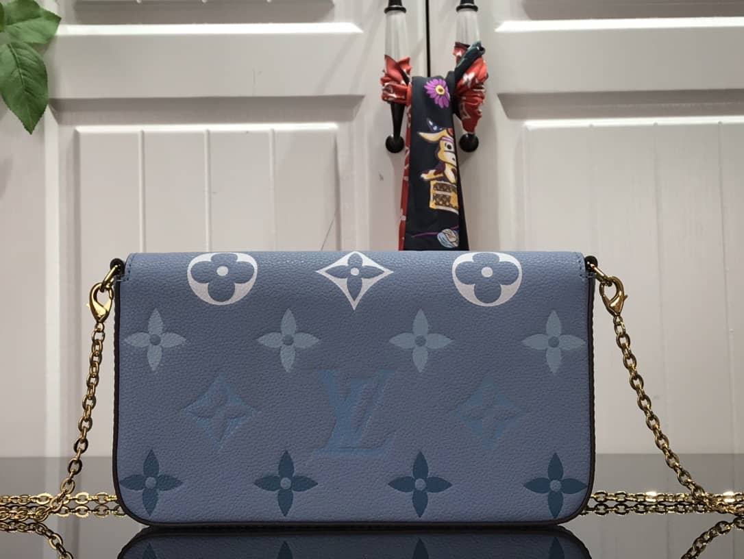 L0vis Vvtt0n Monogram Pochette Felicie Replica Bag Blue M80498