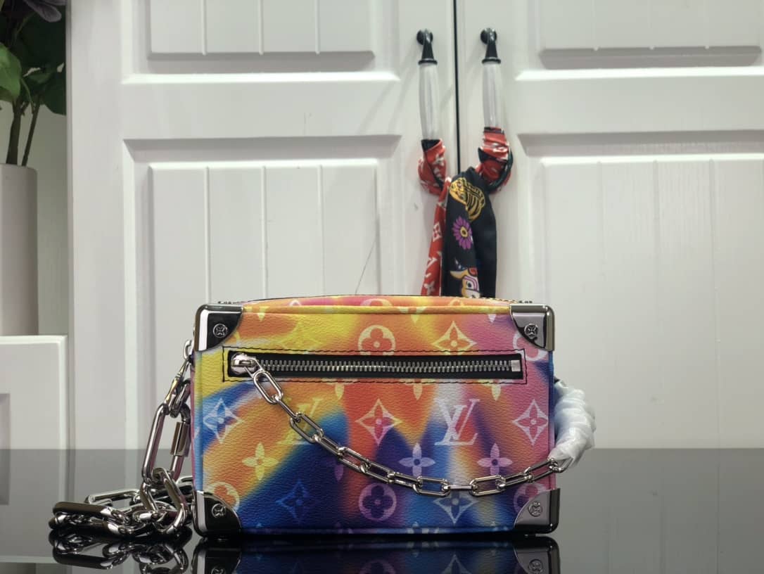 Where Can I Buy Best Quality LV Petite Malle Chain Box