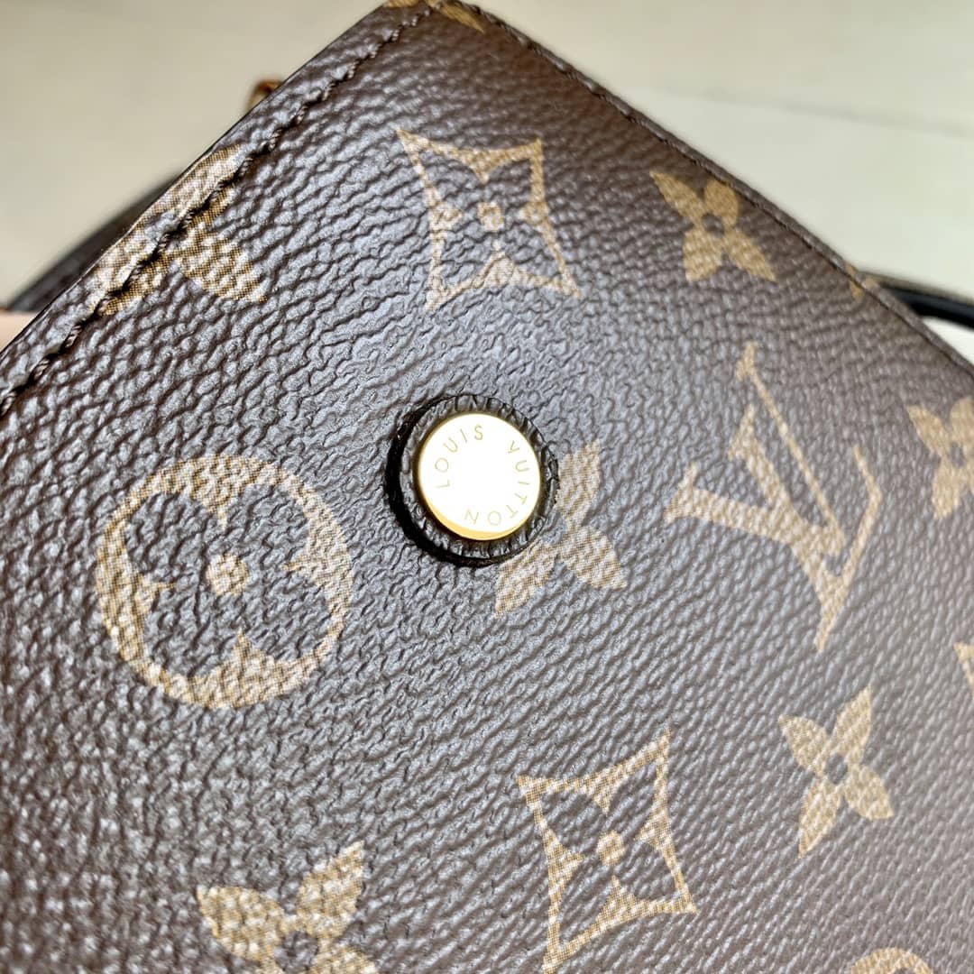 L0vis Vvtt0n Montaigne BB Monogram Shoulder Bag Replica M41055
