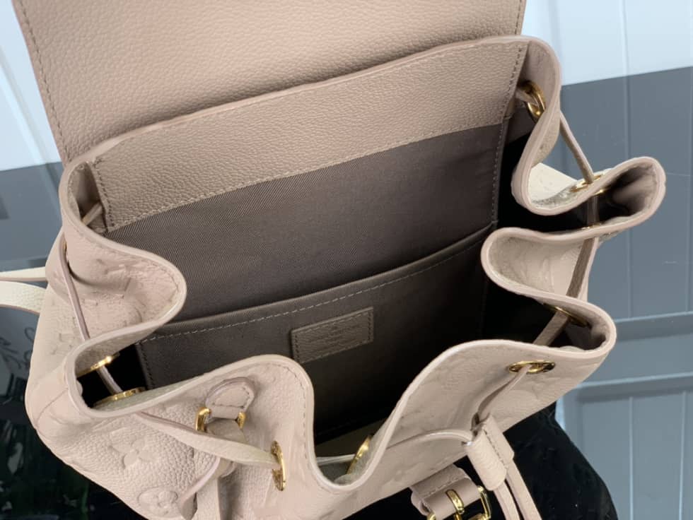 L0vis Vvtt0n Empreinte Montsouris M45638 Replica Backpack