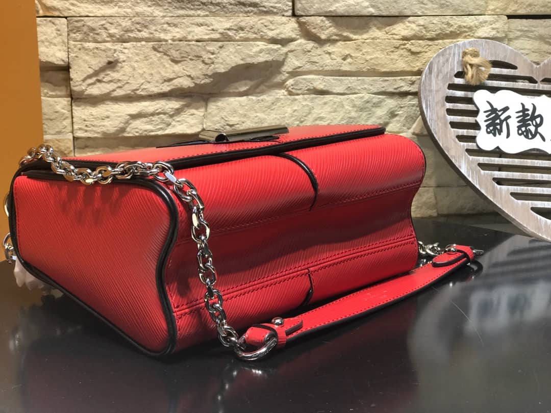 L0vis Vvtt0n Replica Bags Twist PM Epi Leather Replicas Handbag Red