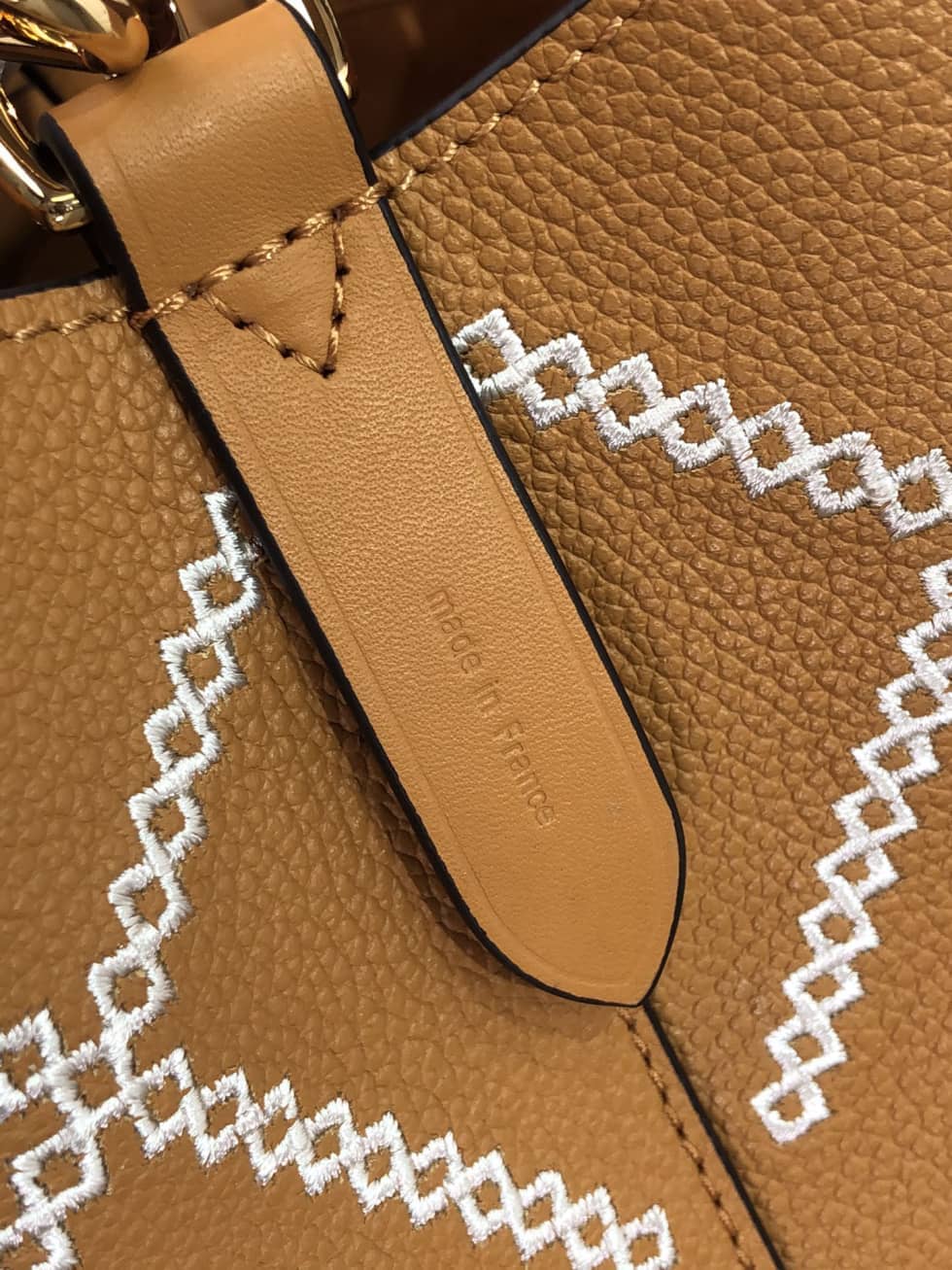 L0vis Vvtt0n NeoNoe MM Brown M46023 Replica Bucket Bag