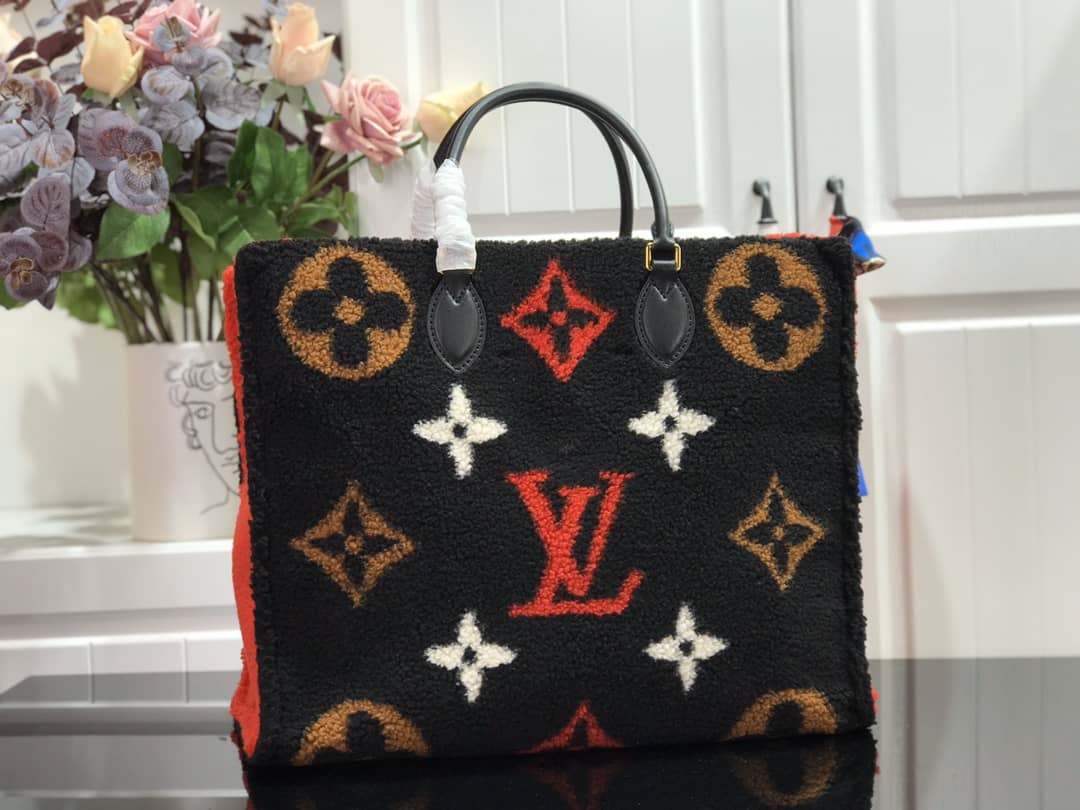 L0vis Vvtt0n Onthego Teddy Shearling Limited GM Tote Replica Black M55421