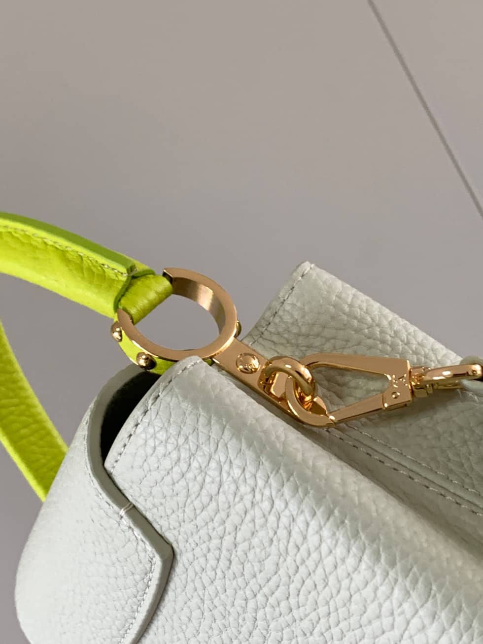 L0vis Vvtt0n Capucines Mini M59440 Replica Shoulder Bag
