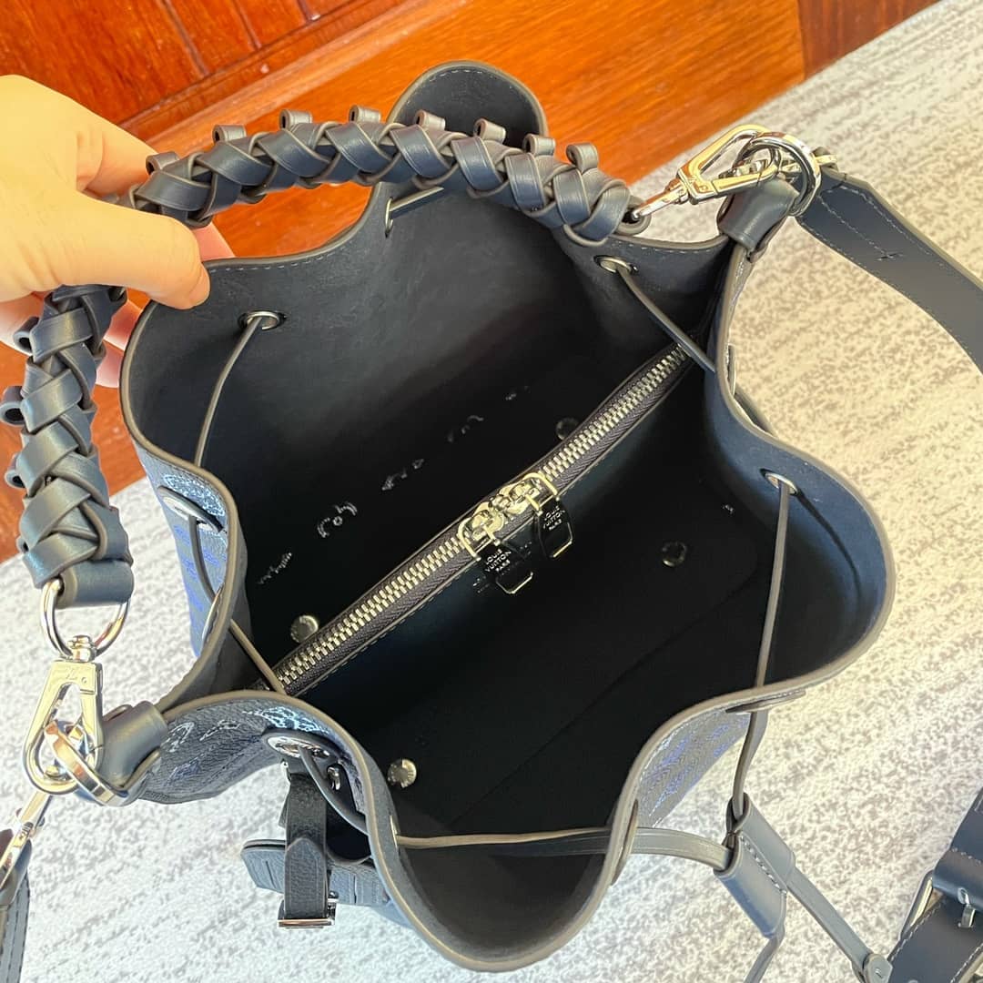L0vis Vvtt0n Mahina Perforated Calfskin Muria Dark Blue M59554 Replica Bucket Bag
