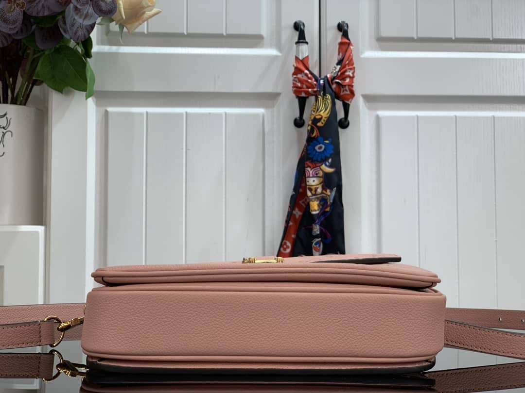 Best Replica L0vis Vvtt0n Pochette Metis Marine Leather Pink M44071 Replica Shoulder Bag(ColaReps)