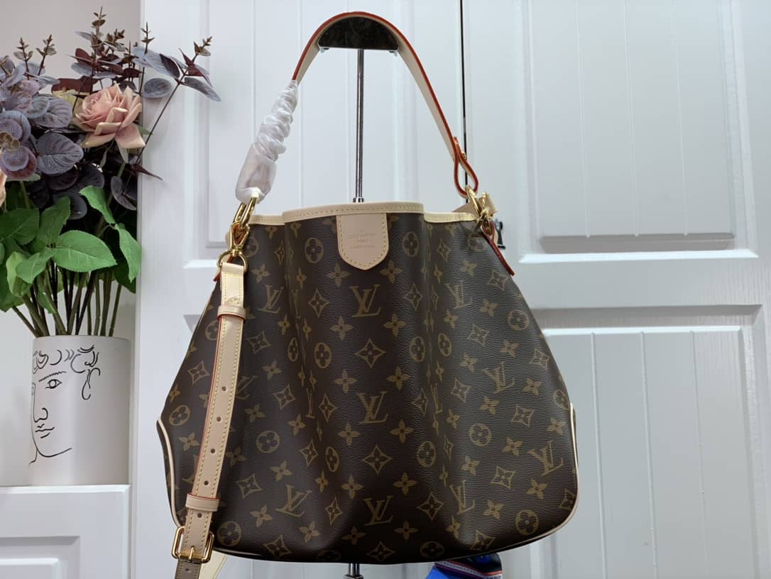 L0vis Vvtt0n Monogram Canvas Delightful PM Replica Shoulder Bag M40352