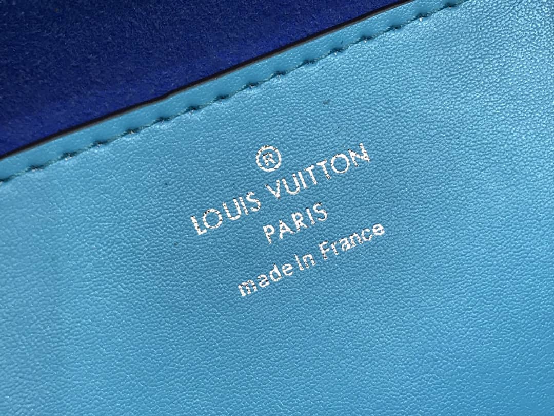 L0vis Vvtt0n Monogram Calfskin 2Way Chain Leather Replica Shoulder Bag M57669