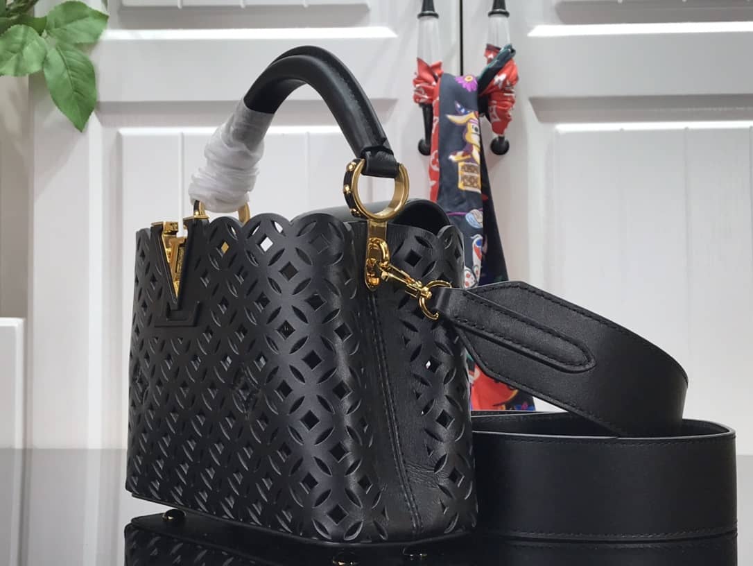 L0vis Vvtt0n Capucines BB Cutout Leather Bag Replica Black M57228