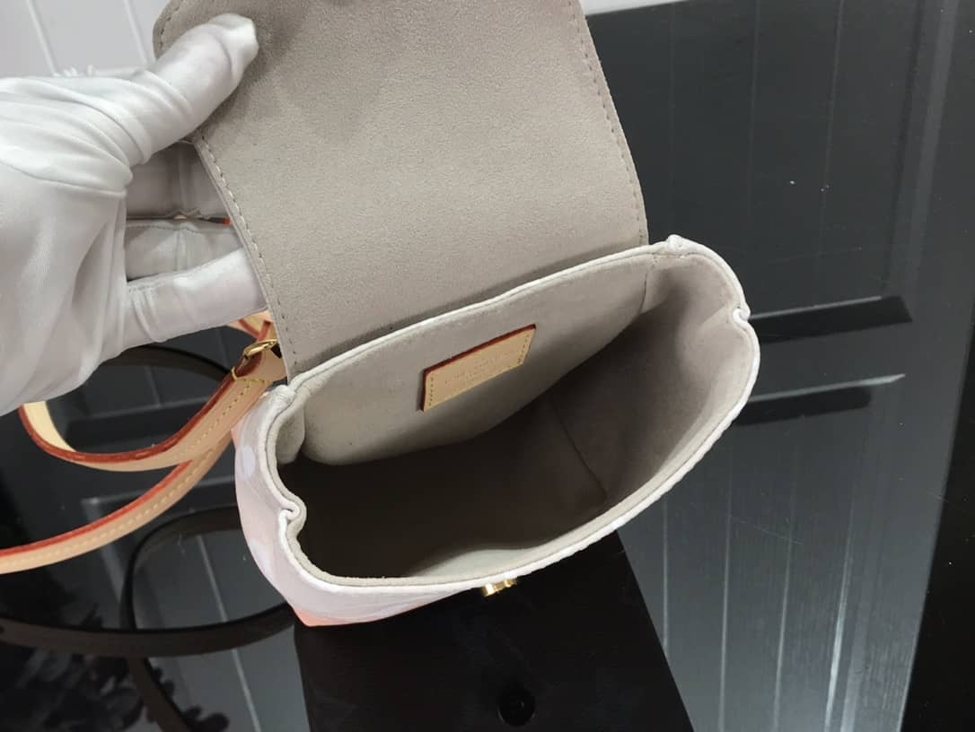 L0vis Vvtt0n By The Pool Replica Backpack M45764
