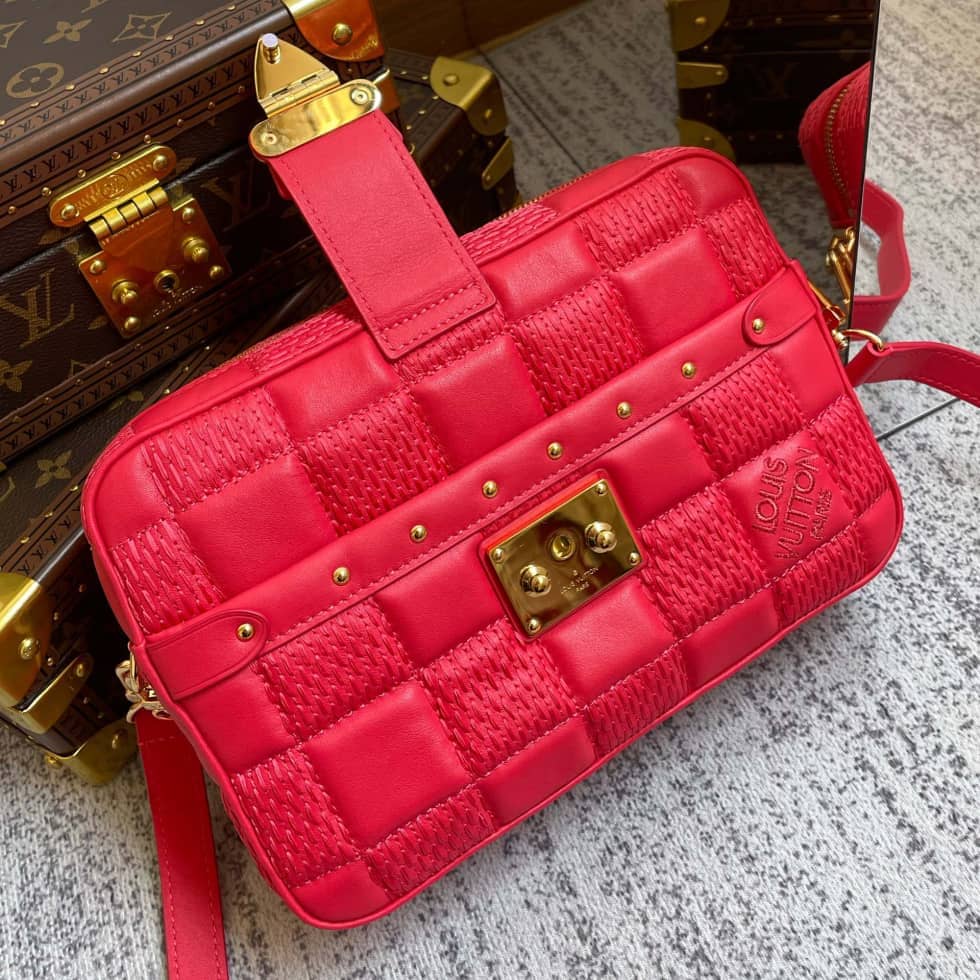 L0vis Vvtt0n Troca MM Red M59111 Replica Camera Bag