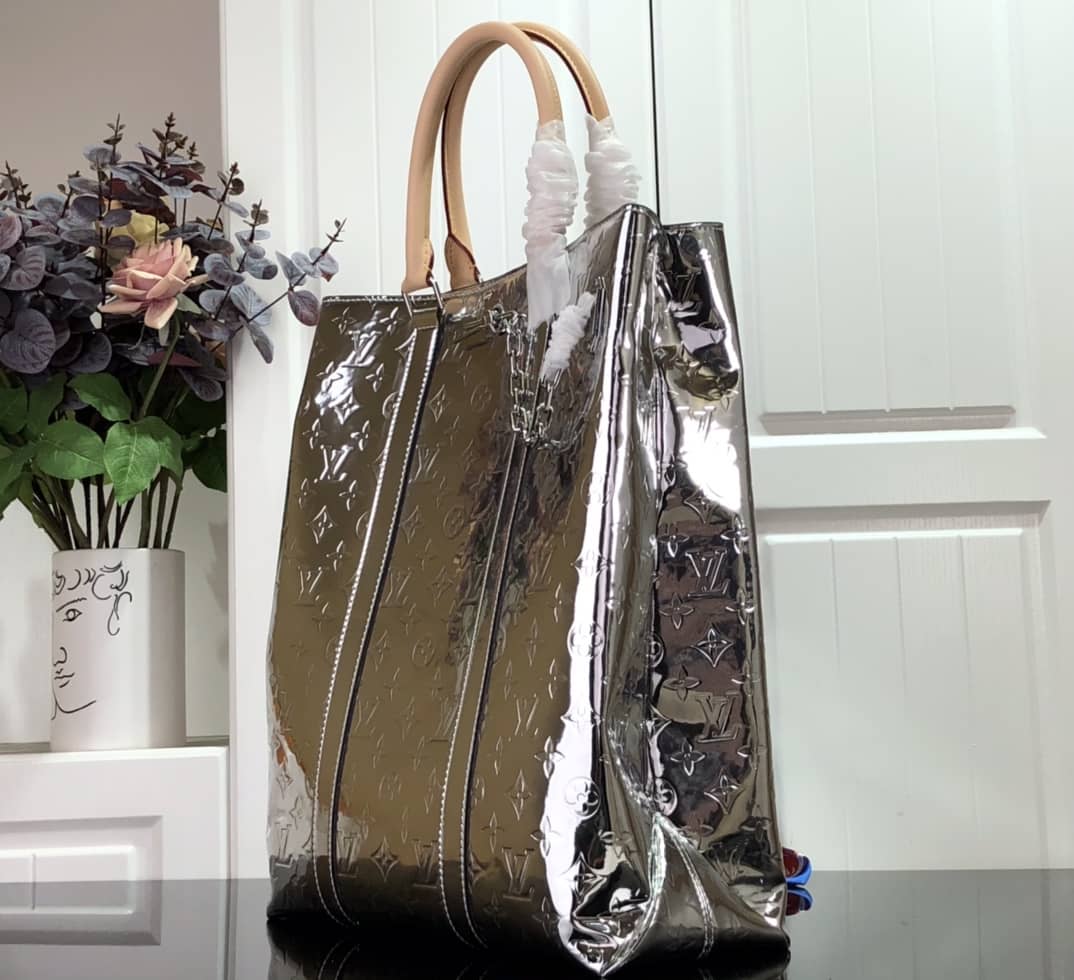 L0vis Vvtt0n Sac Plat Monogram Mirror Coated Canvas Replica Bag