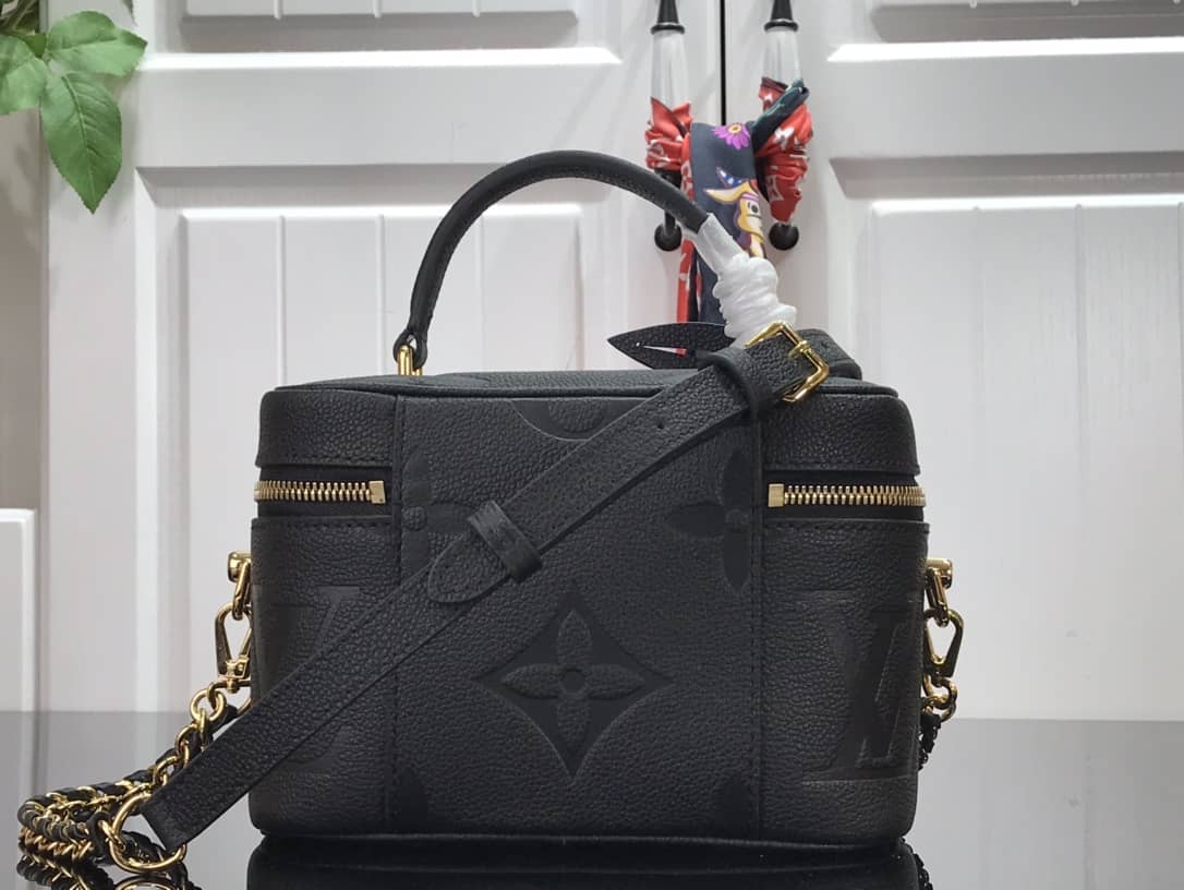 L0vis Vvtt0n Vanity PM Monogram Empreinte Leather Crossbody Bag Replica M45598