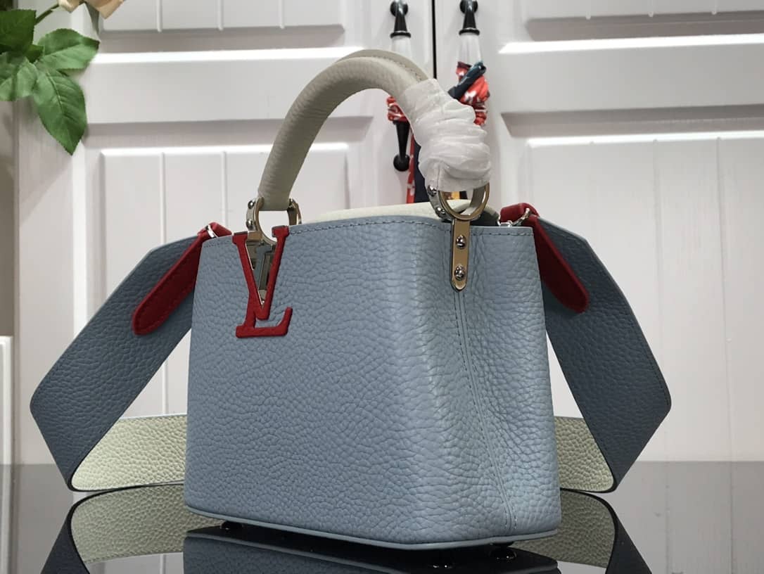 L0vis Vvtt0n Capucines Mini Taurillon Leather Replica Bag Blue M57520