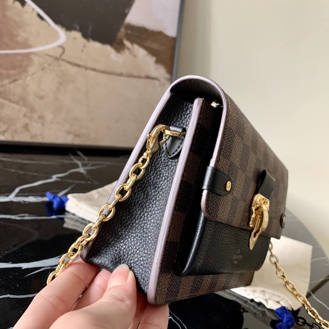 L0vis Vvtt0n Vavin Chain Wallet Replica Bag Black N60221