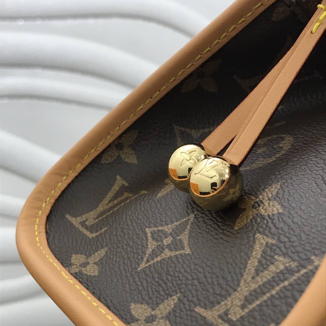 L0vis Vvtt0n Monogram Popincourt Bag Replica M40009