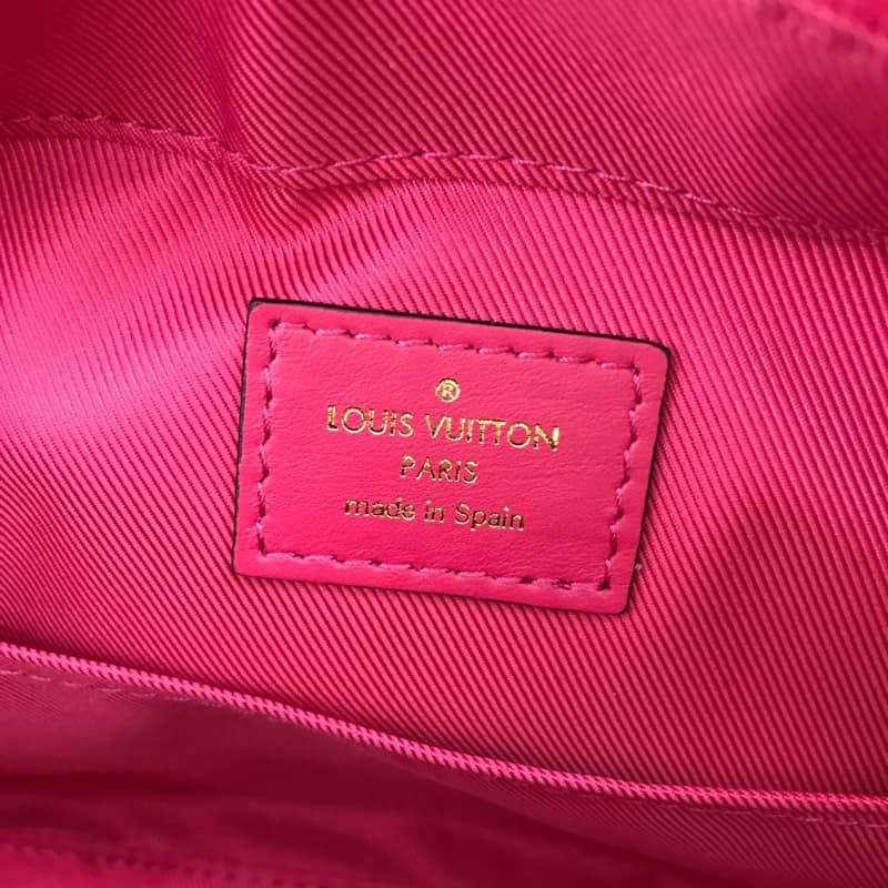 L0vis Vvtt0n Saintonge Monogram Canvas Replica Shoulder Bag Pink Red M43557