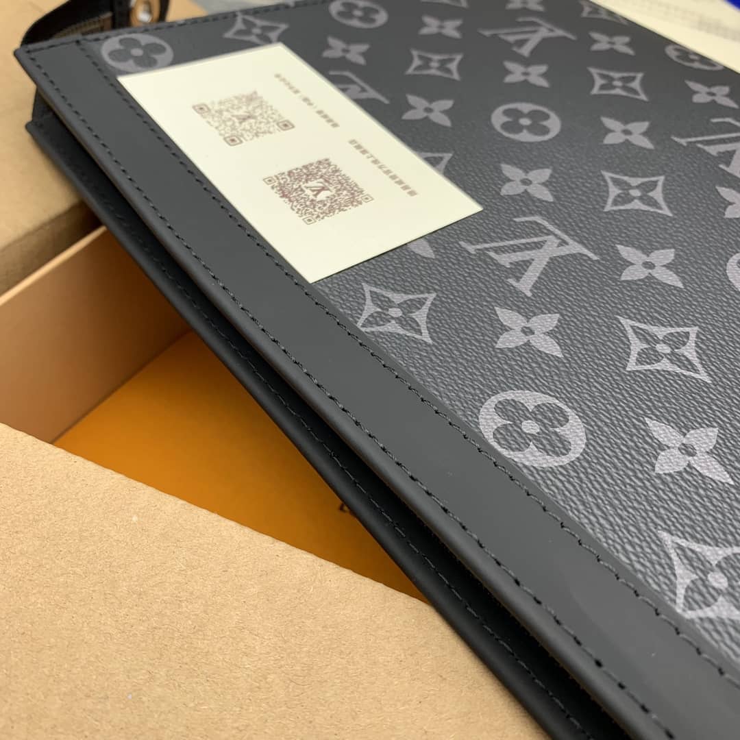 L0vis Vvtt0n Monogram Titanium Canvas Pochette Voyage MM M41696 Replica Clutch