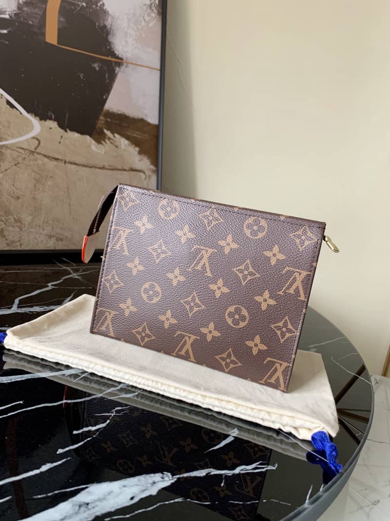 L0vis Vvtt0n Toiletry Pouch Monogram Canvas Replica M47544