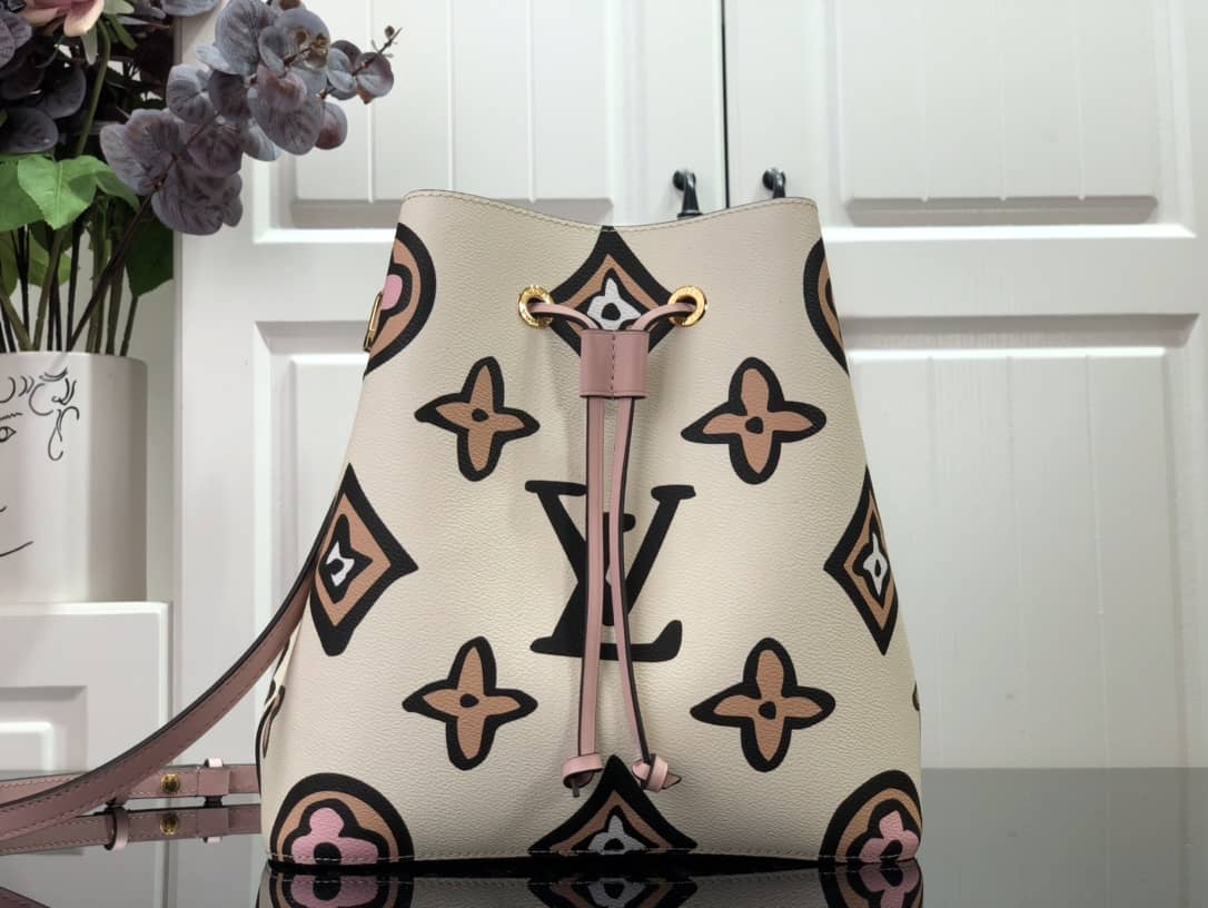 L0vis Vvtt0n Neo Noe Monogram Casual Leather Replica Bag White M44679