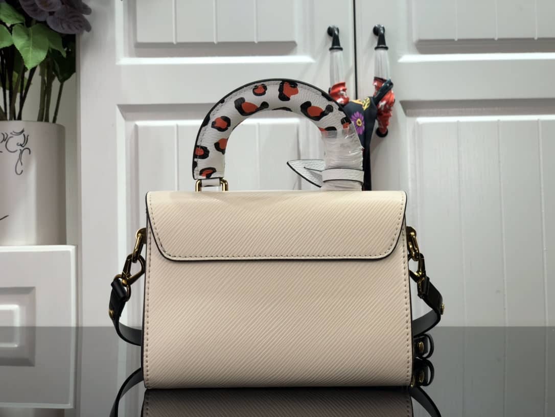 L0vis Vvtt0n Replica Bags Twist PM Replica Handbag Epi Leather M58546