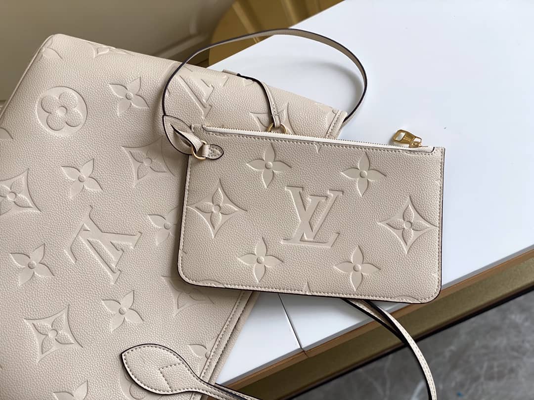 L0vis Vvtt0n Monogram Empreinte Neverfull MM White M45684 Replica Tote