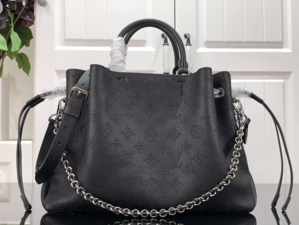 L0vis Vvtt0n Bella Mahina Black M59203 Replica Tote