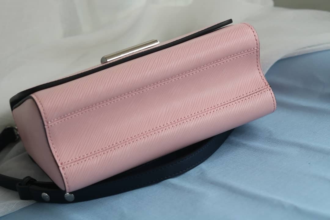 LV Tote Dupe Twist MM Crossbody Bag Replica Pink M50305