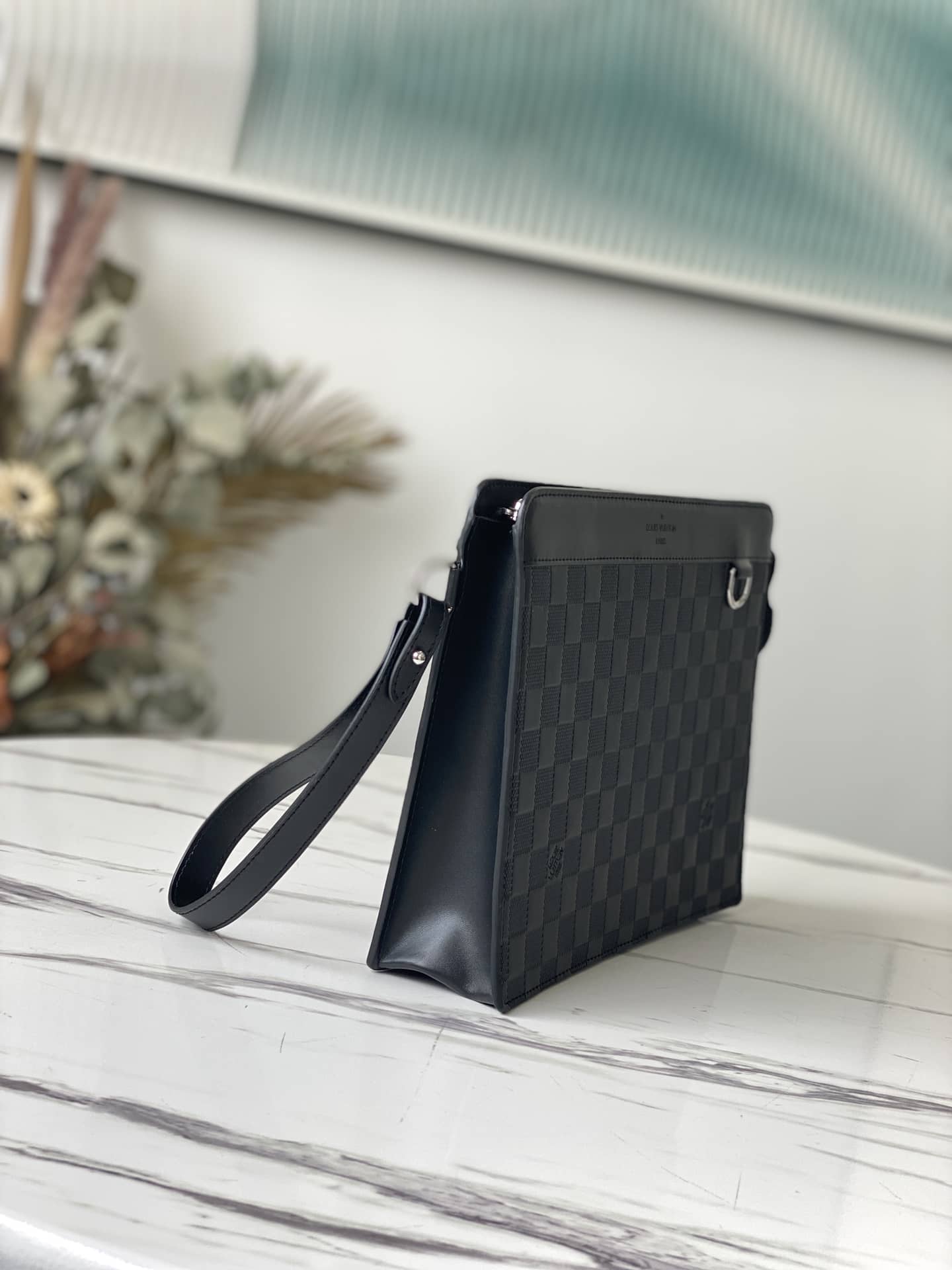 L0vis Vvtt0n Leather Standing Damier Infini 3D Cowhide Pouch Replica Black N60450