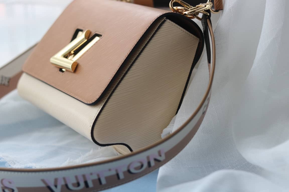 L0vis Vvtt0n Textured Epi Leather Twist Series Bag Brown