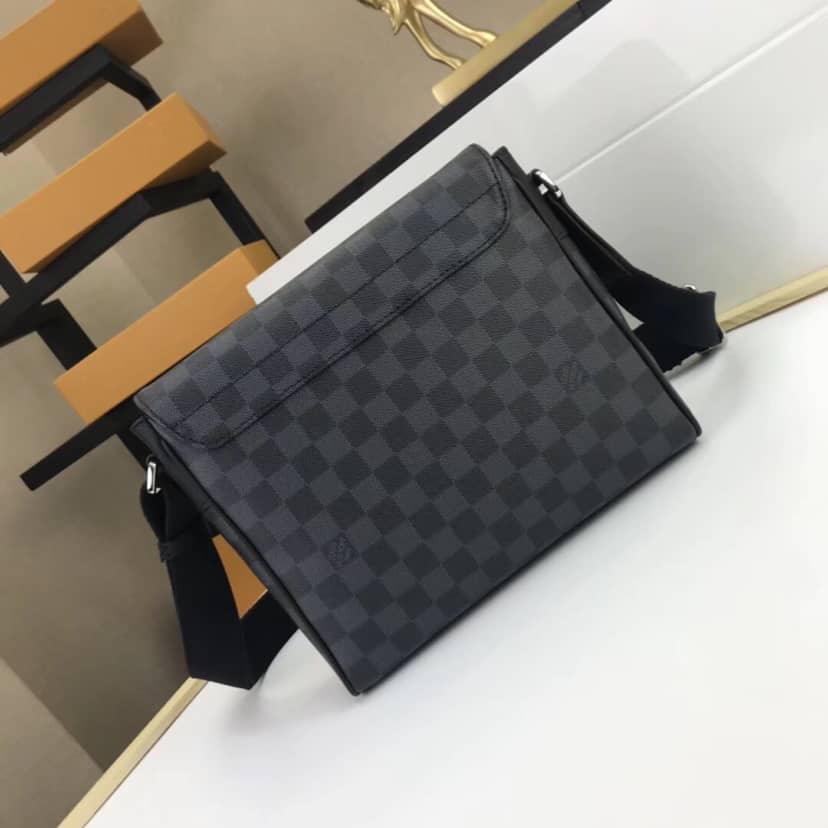 L0vis Vvtt0n District PM Damier Graphite Canvas Messenger Bag Replica N41028