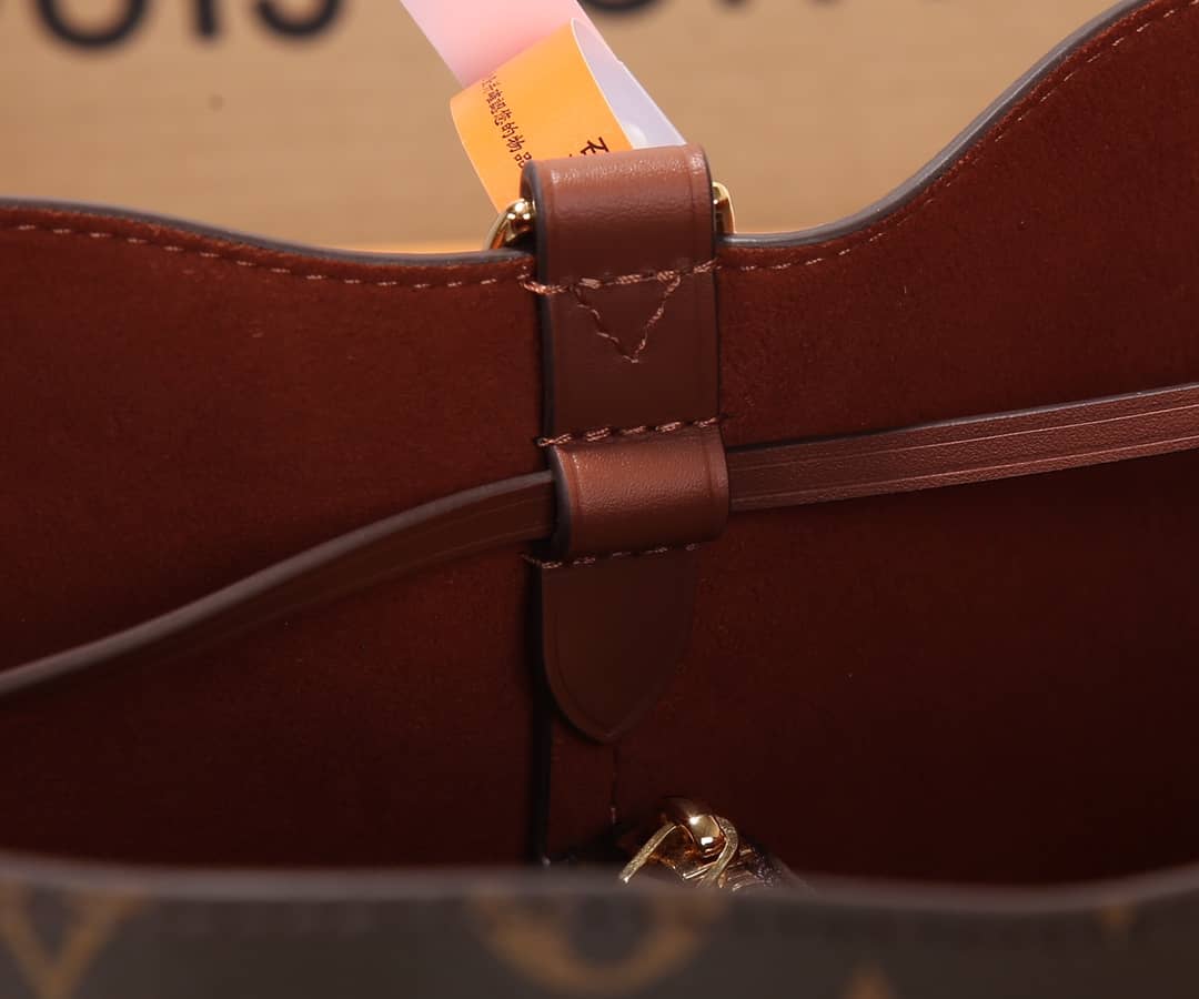 L0vis Vvtt0n Neo Noe MM Monogram Replica Bag M44887