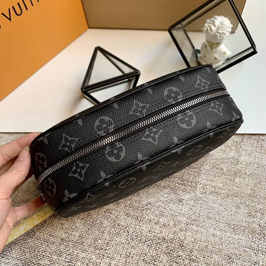 L0vis Vvtt0n Monogram Canvas Toiletry Bag Replica Black M47527